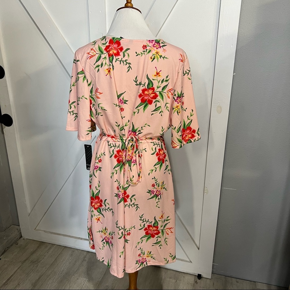 Pink floral wrap dress - Picture 7 of 7